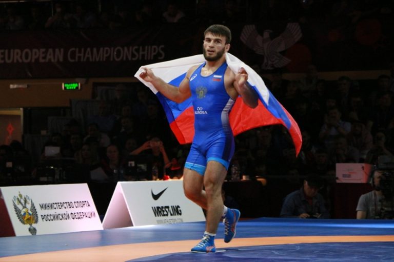 ДВЕ ЗОЛОТЫЕ МЕДАЛИ ЗАВОЕВАЛИ ДАГЕСТАНЦЫ НА ЧЕМПИОНАТЕ ЕВРОПЫ ПО ВОЛЬНОЙ БОРЬБЕ