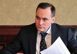 В ДАГЕСТАНЕ ЗДУНОВ ДЕМОНСТРАТИВНО ПОКИНУЛ СОВЕЩАНИЕ ПОСЛЕ НАЙДЕННОГО «ОГРЕХА» ОМАРОВОЙ