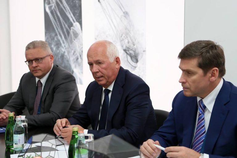 Достигнута договоренность о визите специалистов Ростеха в Дагестан