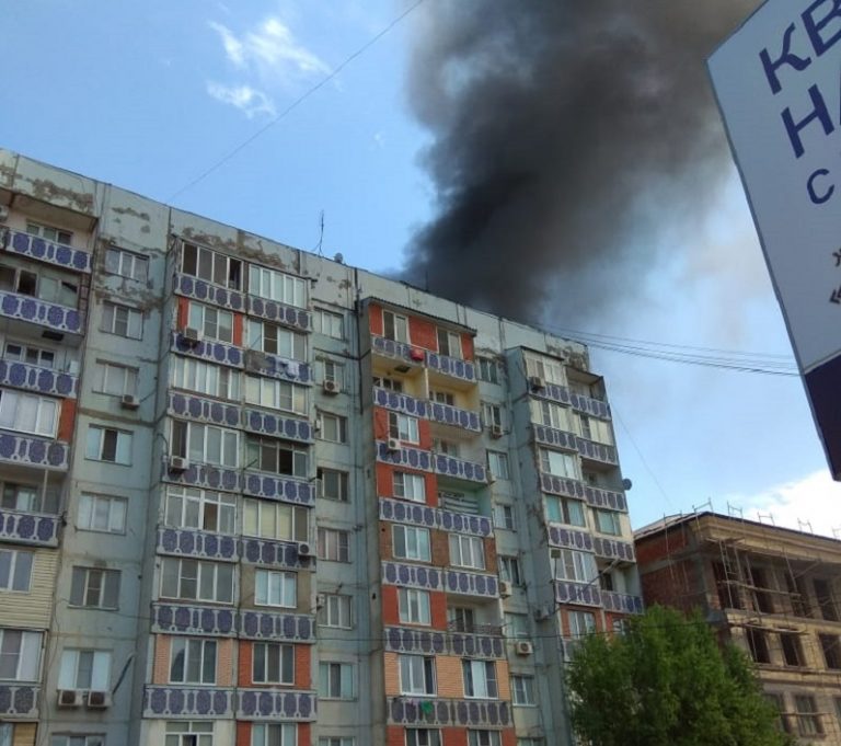 Два пожара ликвидировали в центре Махачкалы