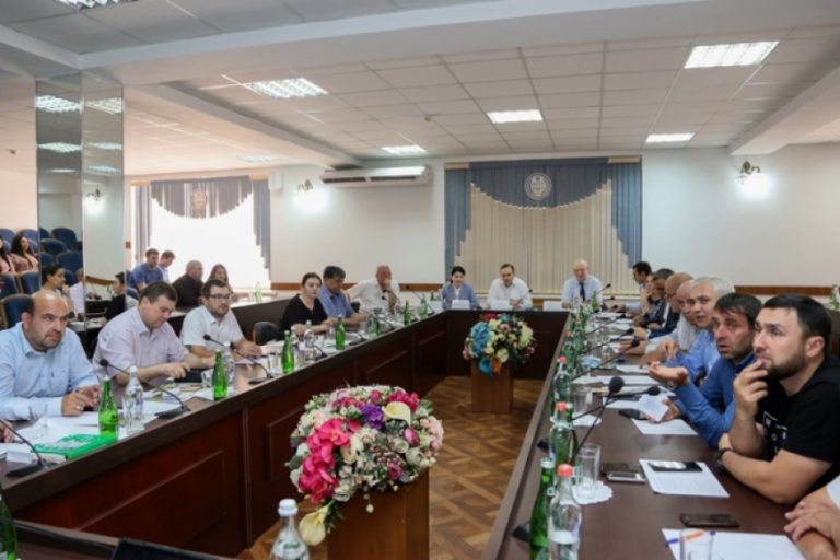 Артём Здунов принял участие в работе стратегической сессии по развитию туристического комплекса
