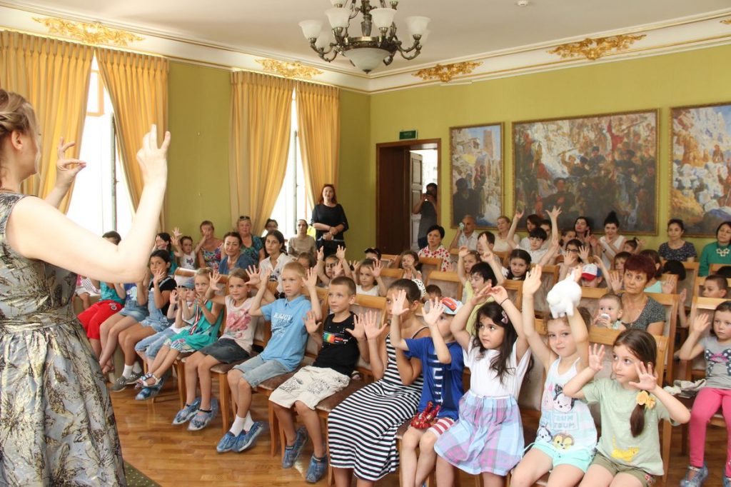 "Сказки серебряной флейты" прошли в Национальном музее Дагестана