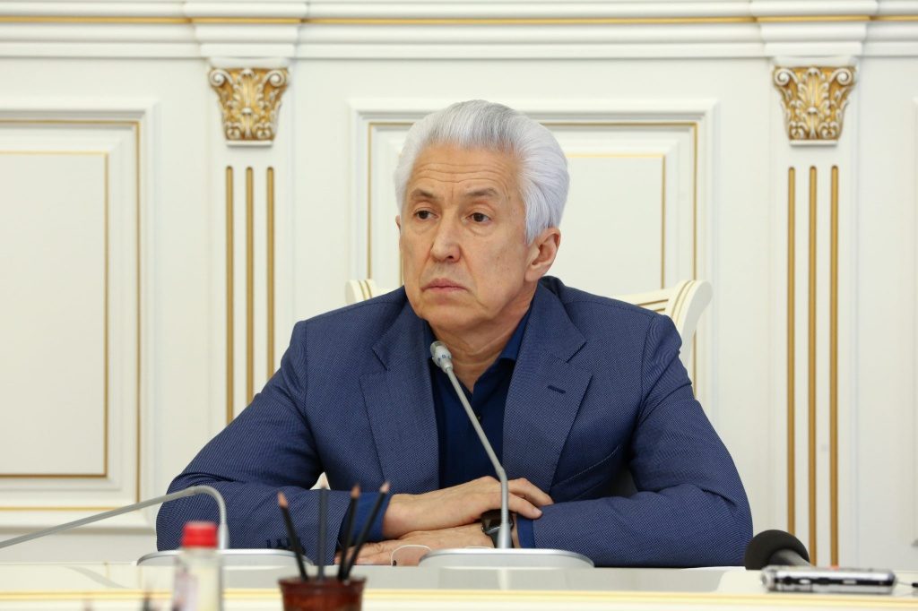 ВЛАДИМИР ВАСИЛЬЕВ ОТВЕТИЛ НА КРИТИКУ ПРОВОДИМОЙ ИМ В ДАГЕСТАНЕ КАДРОВОЙ ПОЛИТИКИ