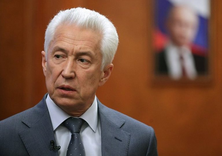 ВЛАДИМИР ВАСИЛЬЕВ ВЫРАЗИЛ СОБОЛЕЗНОВАНИЯ РОДНЫМ И БЛИЗКИМ ЭКС-ПРЕДСЕДАТЕЛЯ ОБЩЕСТВЕННОЙ ПАЛАТЫ ДАГЕСТАНА