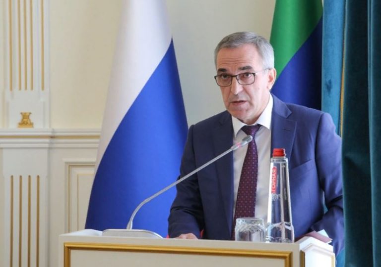 Специалисты ФАС и Росздравнадзора проверят гозакупки лекарств в Дагестане