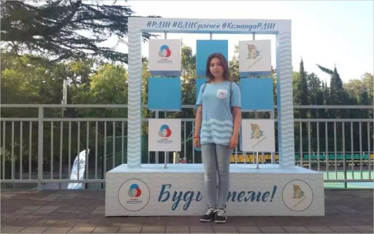 Школьница из Кизляра победила во Всероссийском форуме "Шаг в будущее страны"