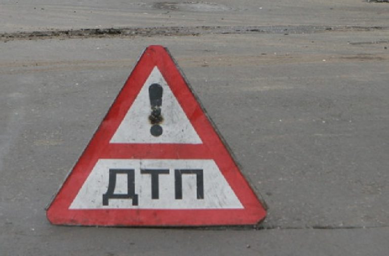 В КИЗЛЯРСКОМ РАЙОНЕ В АВАРИИ ПОСТРАДАЛИ 11 ЧЕЛОВЕК
