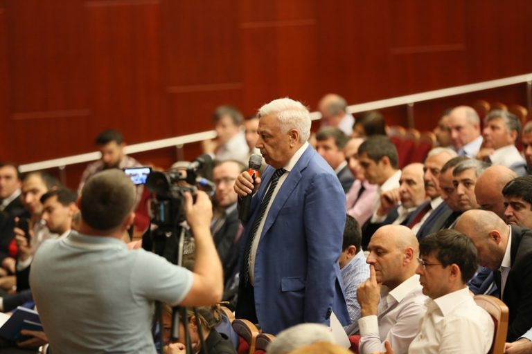 Артем Здунов встретился с представителями бизнес-сообщества Дагестана