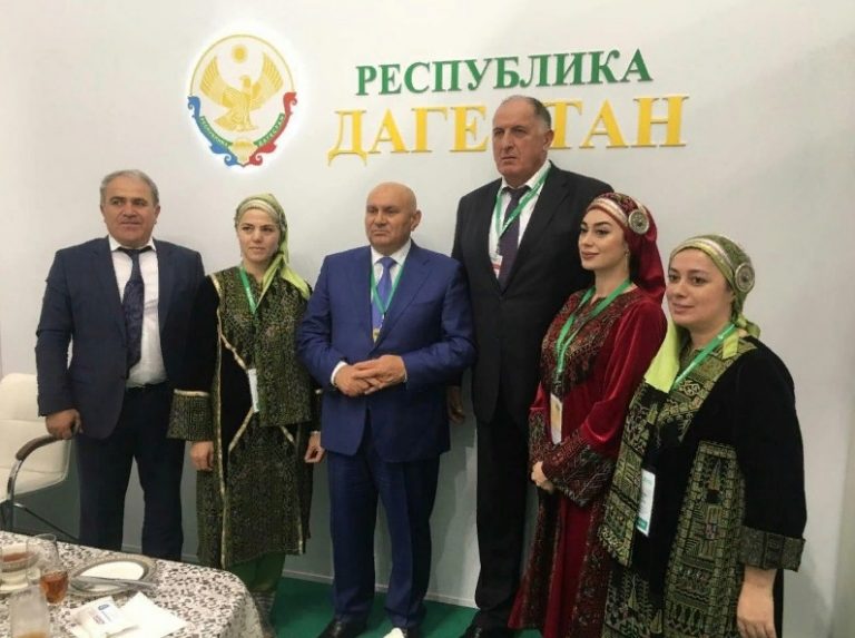 ДЖАМБУЛАТ ХАТУОВ: «ДАГЕСТАН СЕРЬЕЗНО ЗАЯВИЛ О СЕБЕ В ПЛАНЕ НАРАЩИВАНИЯ ЭКСПОРТНОГО ПОТЕНЦИАЛА АПК»