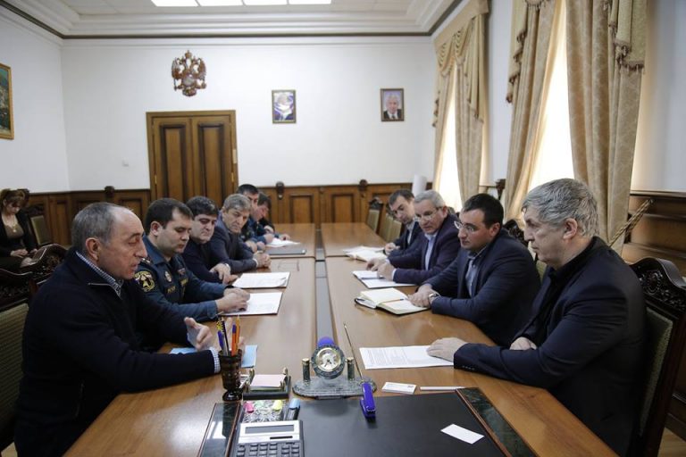 Министр МЧС Дагестана проверил пожарно-спасательные подразделения Дербента