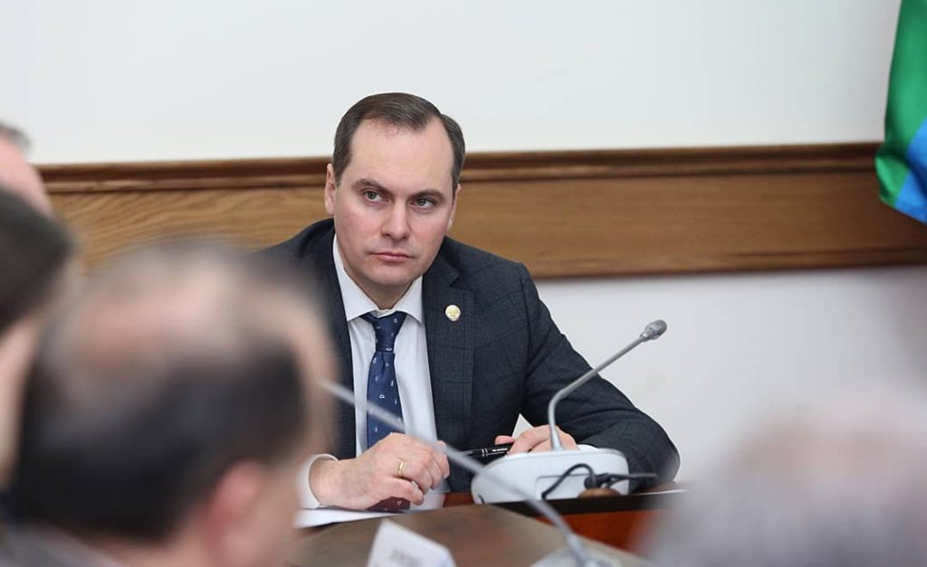 Артём Здунов провел совещание по вопросам улучшения ТЭК в Дагестане