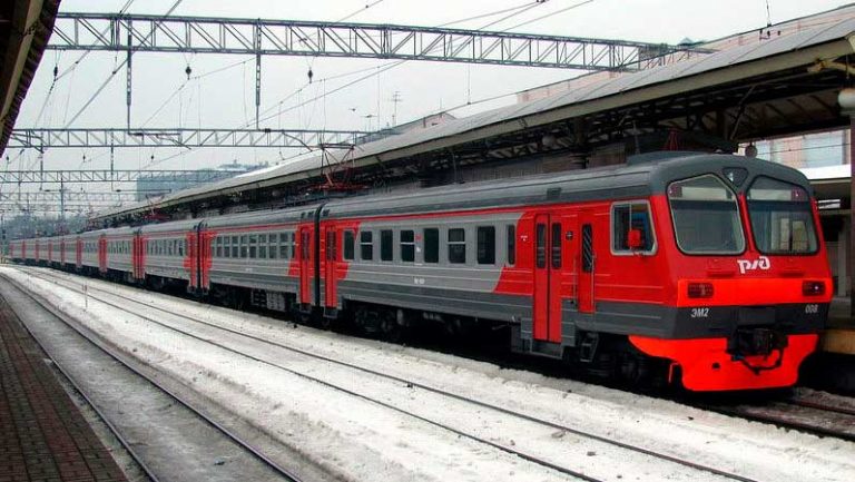 Начнут движение электрички из Махачкалы до границы с Азербайджаном