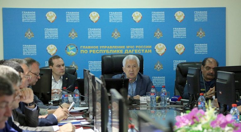 Глава Дагестана призвал не допустить необоснованных приписок при оценке ситуации с наводнением