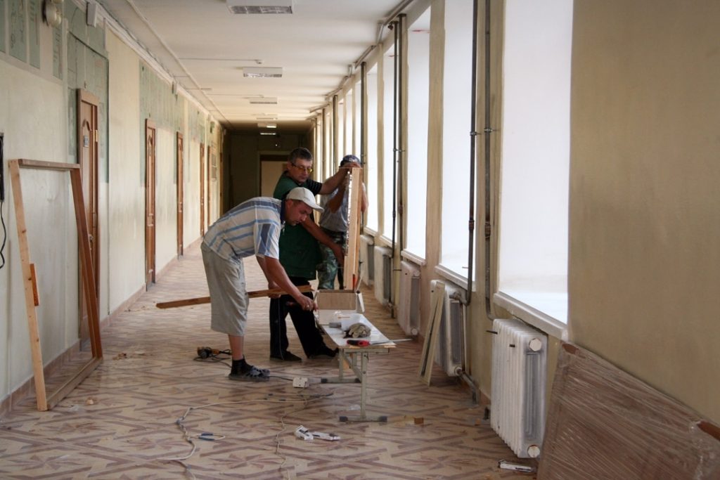 В рамках программы «150 школ» в Дербенте отремонтируют три школы