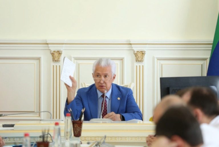 В Правительстве Дагестана обсудили обеспечение безопасности в День знаний