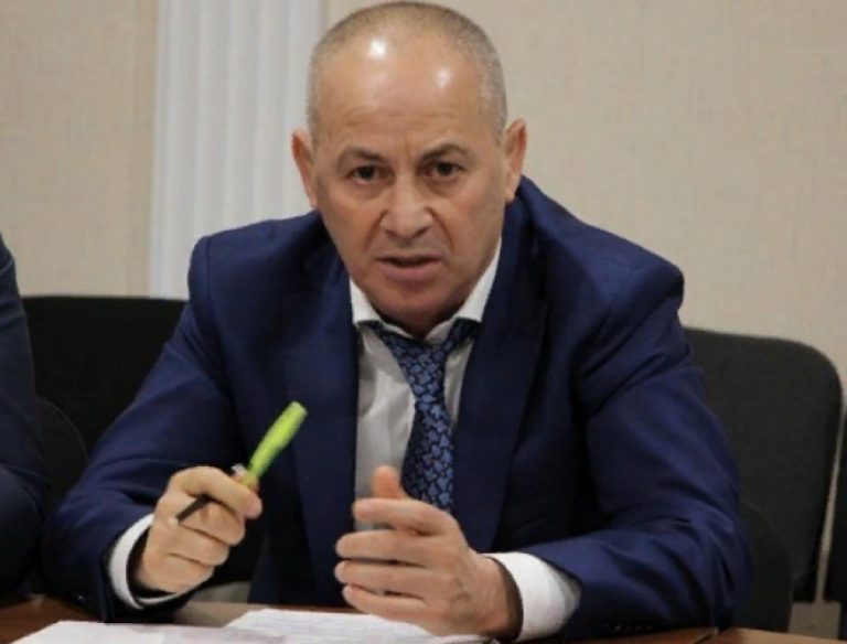 Набиюла Карачаев прокомментировал невывоз мусора в г. Дагестанские Огни