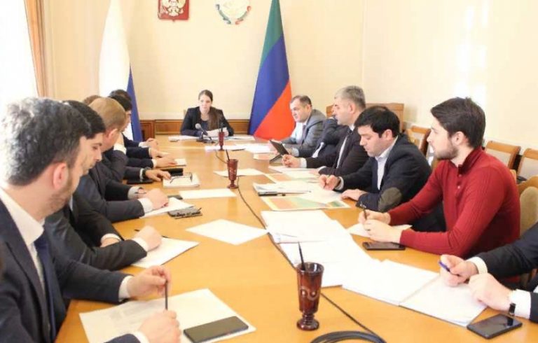 В правительстве Дагестана обсудили проведение комплексных кадастровых работ