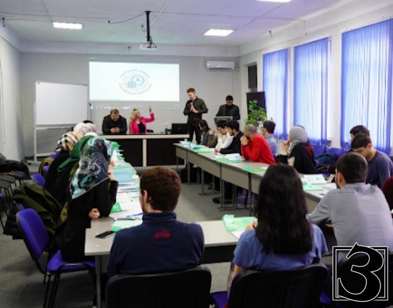 В Махачкале прошел форум «Думай! Действуй! Создавай!»