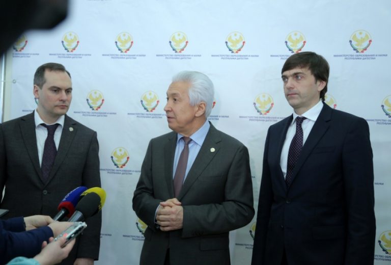 Сергей Кравцов: «Проблема с трехсменным обучением в Дагестане решится в ближайшие годы»