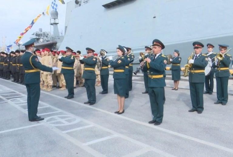 В 106-й бригаде надводных кораблей Каспийской флотилии прошло торжественное построение