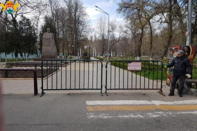 В Махачкале из-за карантина закрыли парки и скверы
