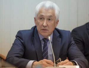 Глава РД попросил построить инфекционный госпиталь в республике