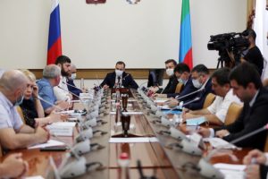 Артём Здунов встретился с представителями непродовольственных рынков