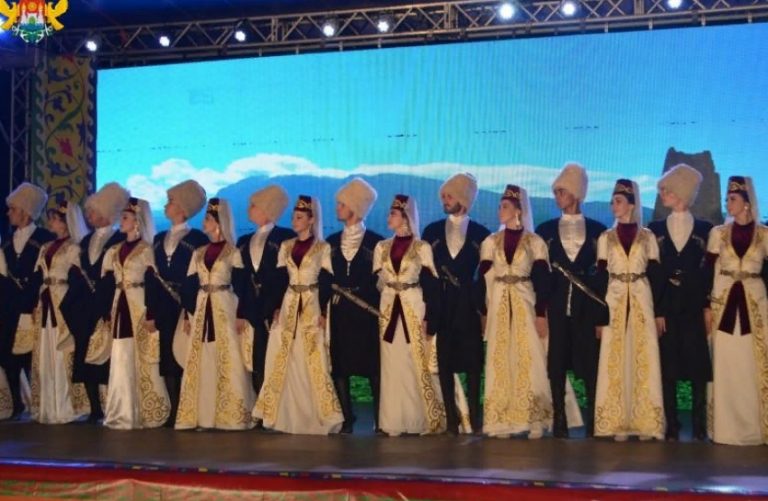 Фестиваль «Кавказ – единая семья» стартовал в Махачкале