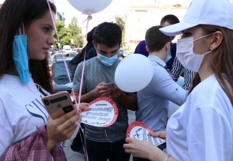 В Дагестане провели акцию памяти и скорби «Нет террору»