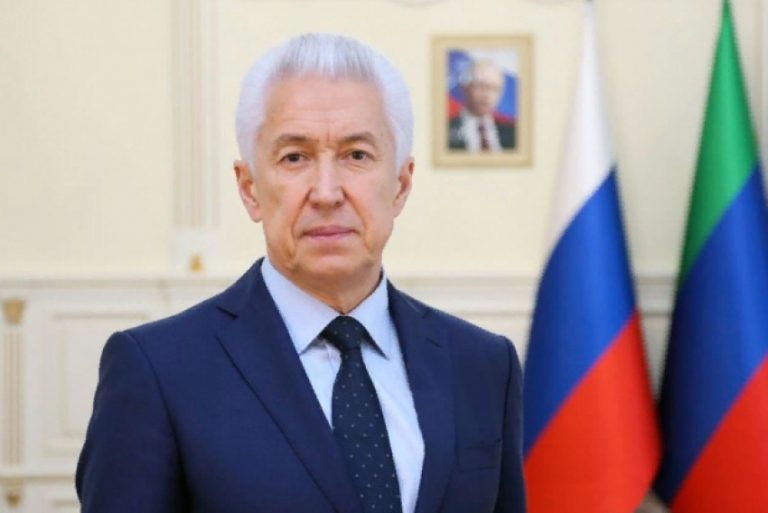 Васильев поздравил дагестанцев с Днем знаний