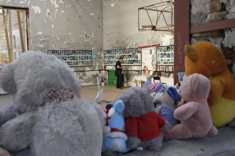 В Беслане почтили память жертв теракта 2004 года