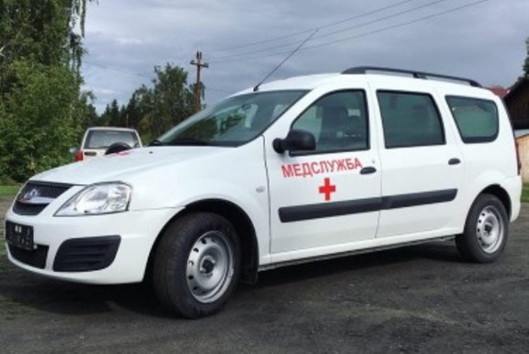 Поликлиники Махачкалы получили 13 автомобилей для оказания неотложной помощи