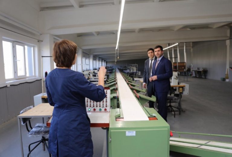 На обувной фабрике в Буйнакске запущено высокотехнологичное оборудование