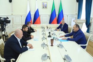 Сергей Меликов поздравил Хабиба Нурмагомедова с победой