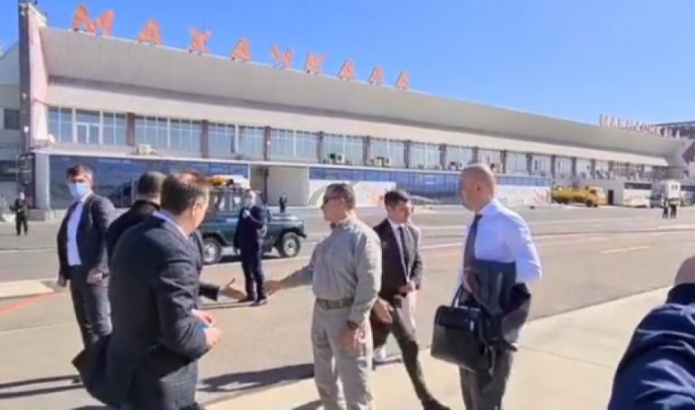 В Дагестан прибыл полпред президента РФ Юрий Трутнев