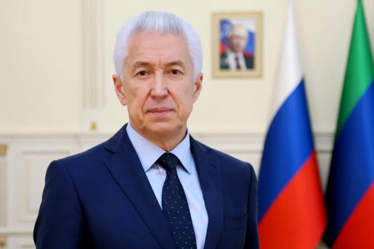 Владимир Васильев поздравил дагестанцев с Международным днем пожилых людей