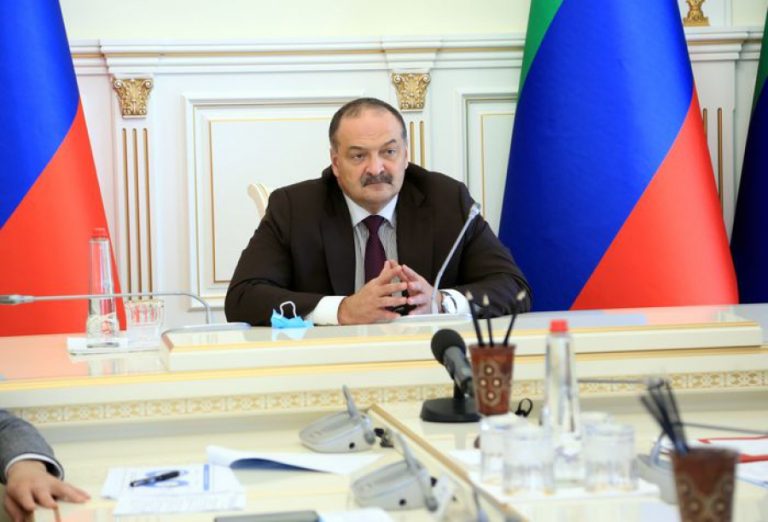 Сергей Меликов: В Дагестане больше тысячи объектов незавершенного строительства на 40 миллиардов рублей
