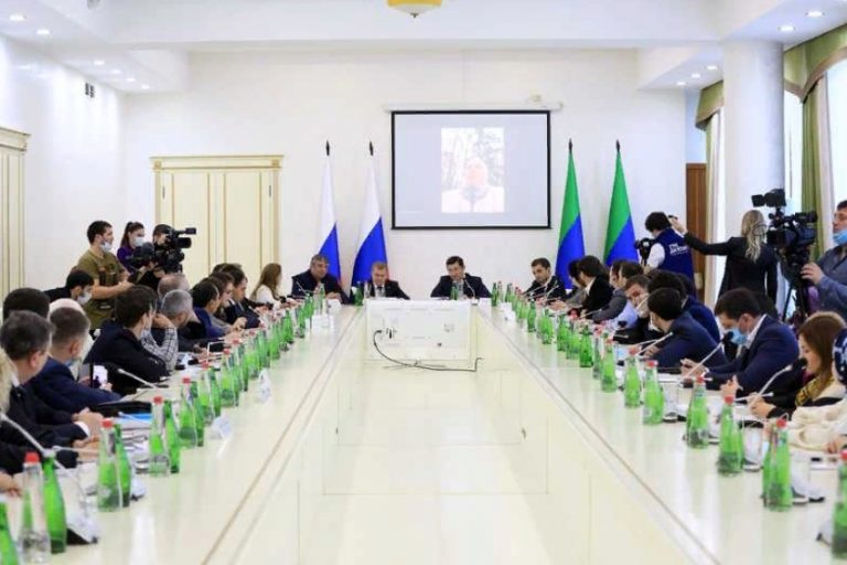 Александр Калинин встретился с предпринимателями Дагестана