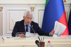 Глава Дагестана предупредил чиновников об увольнении при неуплате ими налогов