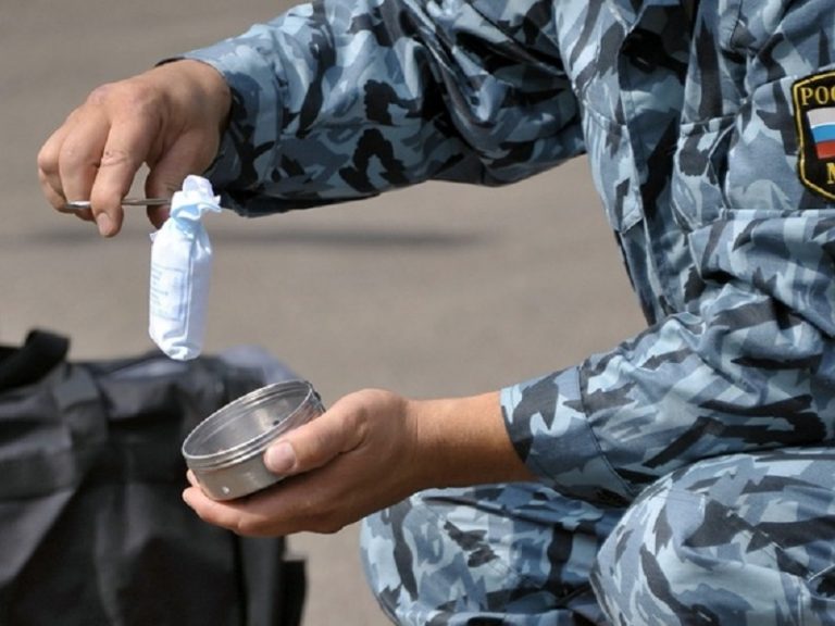 В Дагестане задержаны полицейские, подозреваемые в подбросе наркотиков