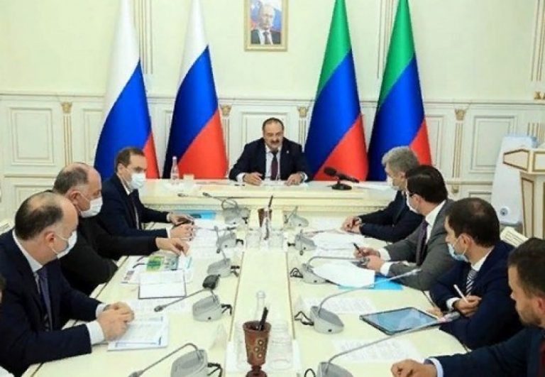 В Дагестане обсудили реализацию инвестпроектов