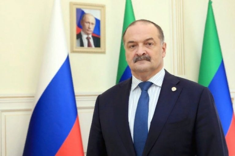 Сергей Меликов поздравил дагестанцев с Днем Героев Отечества