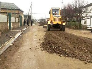 В Магарамкентском районе продолжается благоустройство дорог