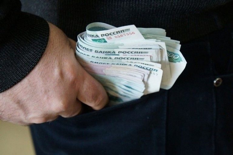 Экс-главу управления соцзащиты населения Дербентского района уличили в хищении