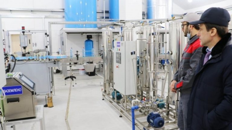 В Кайтагском районе открылся цех по производству минеральных и газированных напитков