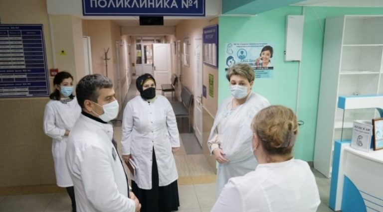 Татьяна Беляева проверила работу медучреждений в праздничные дни