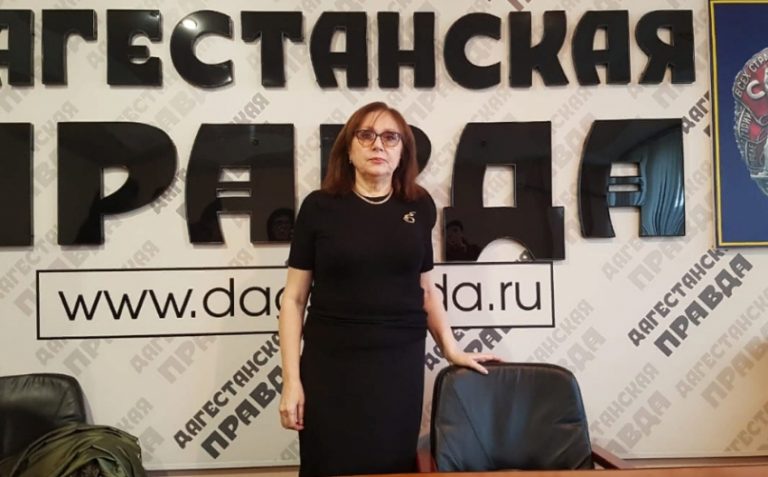 Главный внештатный инфекционист минздрава РД рассказала о вакцинации от COVID-19