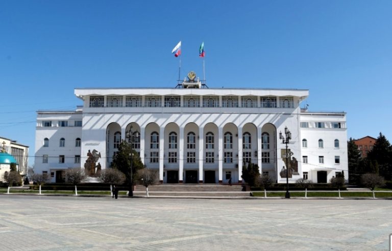 Комиссия при Главе Дагестана вносит на обсуждение список произведений на соискание Госпремий