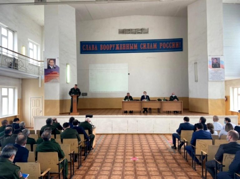 В Махачкале обсудили подготовку молодежи к весеннему призыву