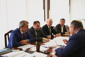 Руслан Алиев встретился с представителями группы компаний «За Родину Каспий»